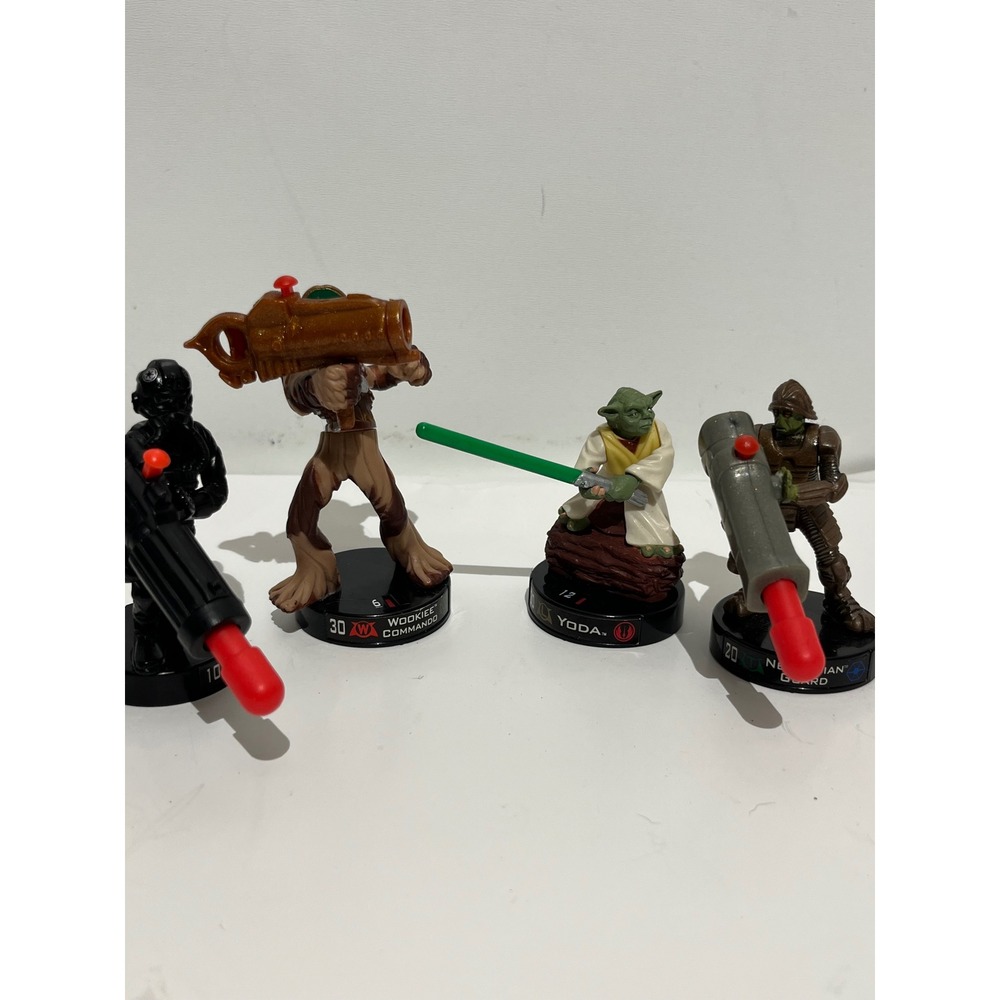 Star Wars Attacktix Battle Figure Lot Yoda Wookiee TIE Pilot Neimoidian G‎ 2005